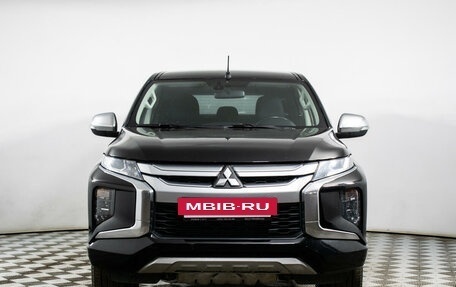 Mitsubishi L200 IV рестайлинг, 2019 год, 3 058 000 рублей, 2 фотография