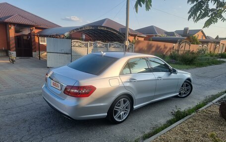 Mercedes-Benz E-Класс, 2013 год, 1 780 000 рублей, 4 фотография