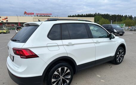 Volkswagen Tiguan II, 2019 год, 2 490 000 рублей, 4 фотография
