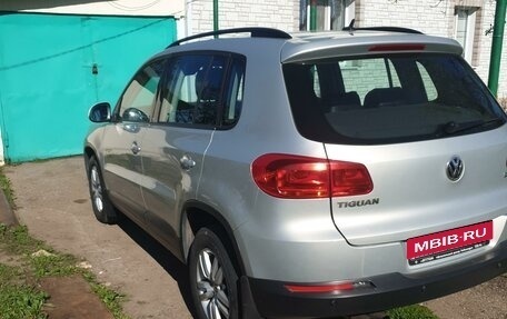 Volkswagen Tiguan I, 2011 год, 1 700 000 рублей, 2 фотография