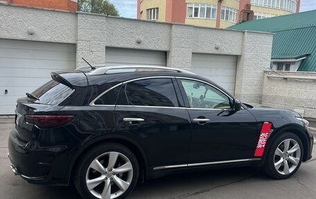 Infiniti QX70, 2017 год, 2 900 000 рублей, 2 фотография