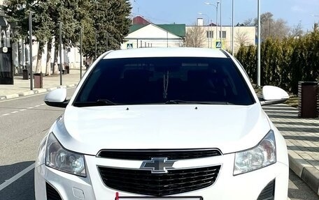 Chevrolet Cruze II, 2014 год, 910 000 рублей, 2 фотография
