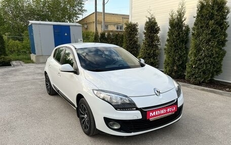 Renault Megane III, 2013 год, 990 000 рублей, 3 фотография