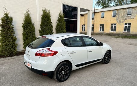 Renault Megane III, 2013 год, 990 000 рублей, 4 фотография