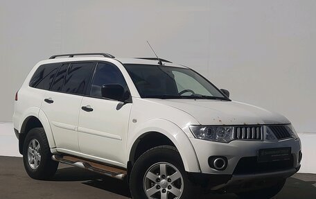 Mitsubishi Pajero Sport II рестайлинг, 2013 год, 1 700 000 рублей, 3 фотография