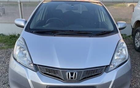 Honda Fit III, 2010 год, 855 000 рублей, 4 фотография