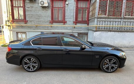 BMW 5 серия, 2011 год, 2 200 000 рублей, 2 фотография