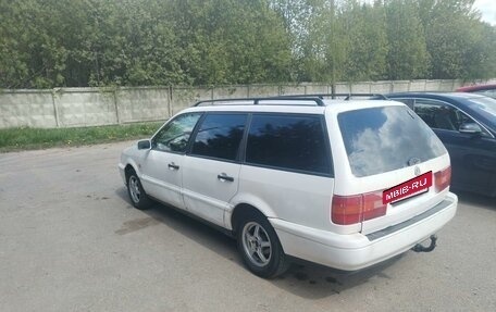 Volkswagen Passat B4, 1995 год, 215 000 рублей, 3 фотография