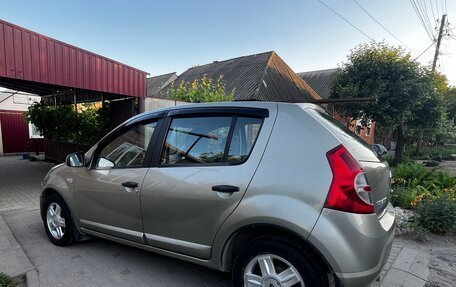 Renault Sandero I, 2010 год, 820 000 рублей, 3 фотография