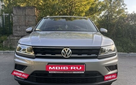 Volkswagen Tiguan II, 2017 год, 2 200 000 рублей, 2 фотография