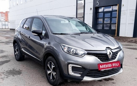 Renault Kaptur I рестайлинг, 2019 год, 1 740 000 рублей, 3 фотография