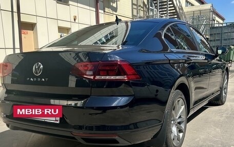 Volkswagen Passat B8 рестайлинг, 2021 год, 3 075 000 рублей, 5 фотография