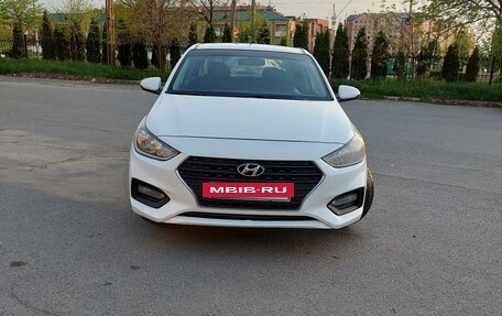 Hyundai Solaris II рестайлинг, 2018 год, 1 320 000 рублей, 2 фотография