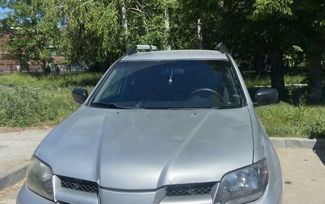 Mitsubishi Outlander III рестайлинг 3, 2002 год, 619 000 рублей, 1 фотография