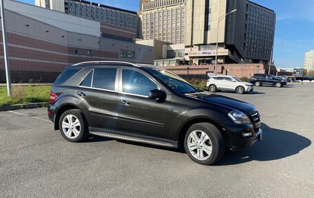 Mercedes-Benz M-Класс, 2011 год, 2 350 000 рублей, 4 фотография