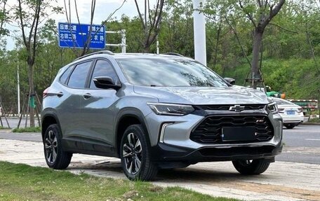 Chevrolet Tracker, 2022 год, 1 430 000 рублей, 2 фотография