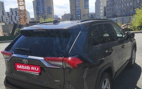 Toyota RAV4, 2020 год, 4 000 000 рублей, 4 фотография