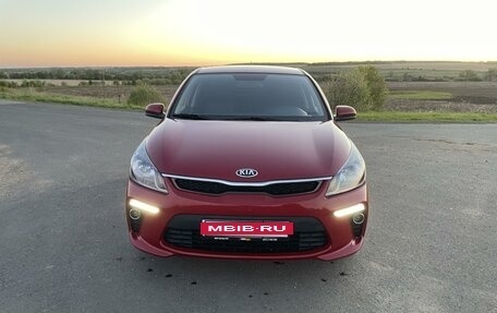 KIA Rio IV, 2019 год, 1 690 000 рублей, 2 фотография