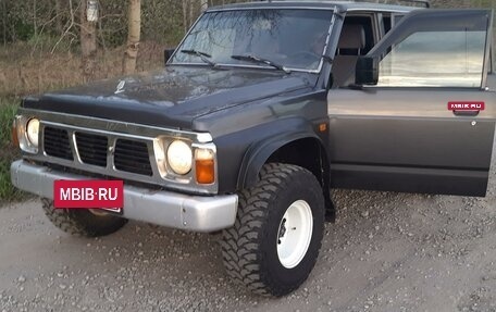 Nissan Patrol, 1997 год, 690 000 рублей, 4 фотография