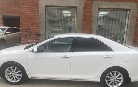 Toyota Camry, 2014 год, 2 200 000 рублей, 2 фотография