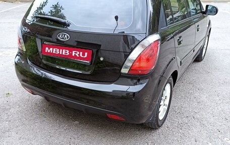 KIA Rio II, 2011 год, 775 000 рублей, 2 фотография