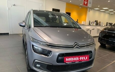 Citroen C4 Picasso II рестайлинг, 2016 год, 1 475 000 рублей, 3 фотография