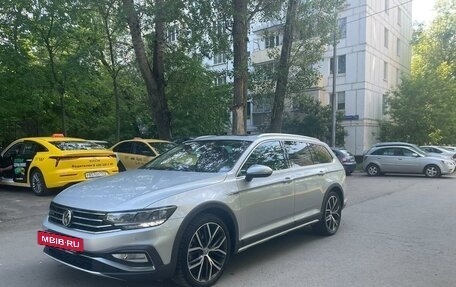 Volkswagen Passat B8 рестайлинг, 2019 год, 2 999 000 рублей, 2 фотография