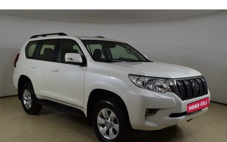 Toyota Land Cruiser Prado 150 рестайлинг 2, 2023 год, 7 590 000 рублей, 3 фотография