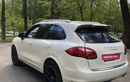 Porsche Cayenne III, 2010 год, 1 899 000 рублей, 4 фотография