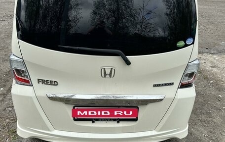 Honda Freed I, 2012 год, 1 190 000 рублей, 3 фотография