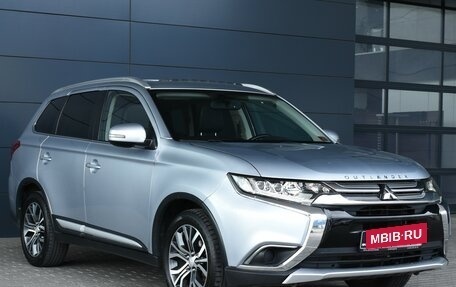 Mitsubishi Outlander III рестайлинг 3, 2016 год, 2 124 000 рублей, 3 фотография