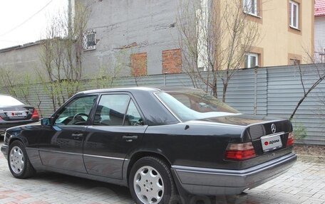 Mercedes-Benz E-Класс, 1995 год, 1 500 000 рублей, 2 фотография