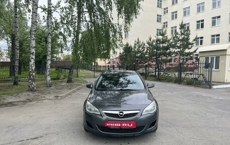 Opel Astra J, 2012 год, 651 000 рублей, 2 фотография