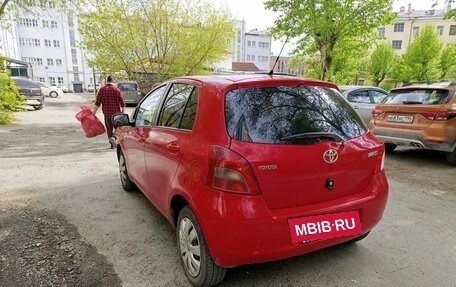Toyota Yaris III рестайлинг, 2008 год, 610 000 рублей, 3 фотография