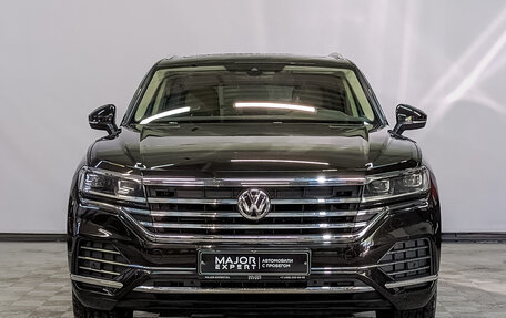 Volkswagen Touareg III, 2019 год, 6 490 000 рублей, 2 фотография