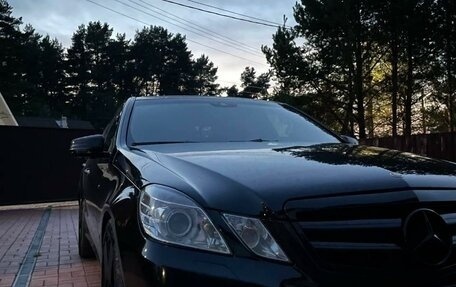 Mercedes-Benz E-Класс, 2011 год, 1 295 000 рублей, 2 фотография