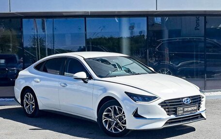 Hyundai Sonata VIII, 2020 год, 2 500 000 рублей, 3 фотография