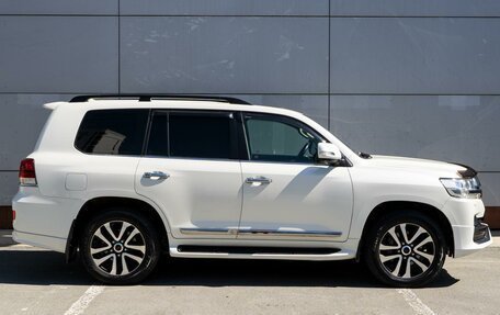 Toyota Land Cruiser 200, 2019 год, 9 349 000 рублей, 5 фотография