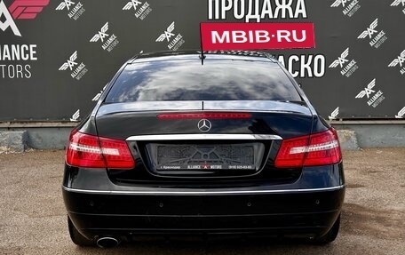 Mercedes-Benz E-Класс, 2010 год, 1 240 000 рублей, 6 фотография