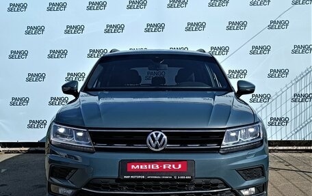 Volkswagen Tiguan II, 2020 год, 1 990 000 рублей, 2 фотография