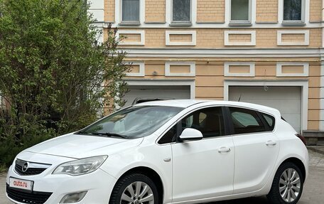 Opel Astra J, 2011 год, 600 000 рублей, 3 фотография