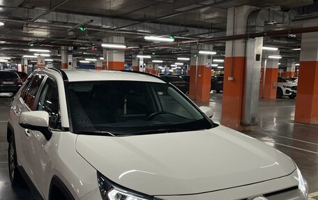Toyota RAV4, 2021 год, 4 000 000 рублей, 2 фотография
