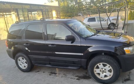 Ford Escape II, 2005 год, 680 000 рублей, 2 фотография