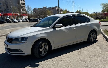 Volkswagen Jetta VI, 2015 год, 980 000 рублей, 4 фотография