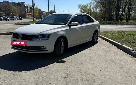 Volkswagen Jetta VI, 2015 год, 980 000 рублей, 3 фотография