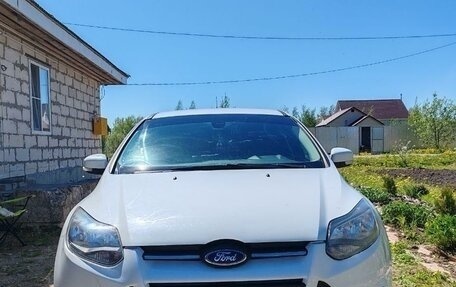 Ford Focus III, 2014 год, 935 000 рублей, 2 фотография