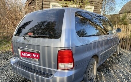 KIA Carnival III, 2003 год, 680 000 рублей, 3 фотография