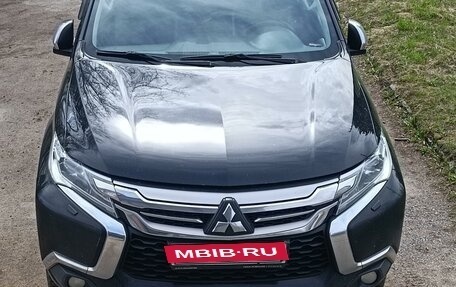 Mitsubishi Pajero Sport III рестайлинг, 2019 год, 3 200 000 рублей, 2 фотография