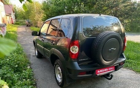 Chevrolet Niva I рестайлинг, 2016 год, 775 000 рублей, 4 фотография