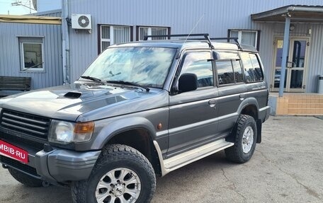 Mitsubishi Pajero III рестайлинг, 1997 год, 1 050 000 рублей, 2 фотография